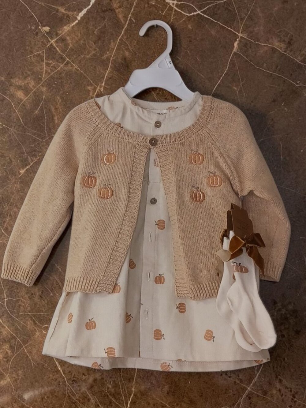 NWT Rabbit + Bear Organic 3Pc Pumpkin Dress Cardigan with socks
